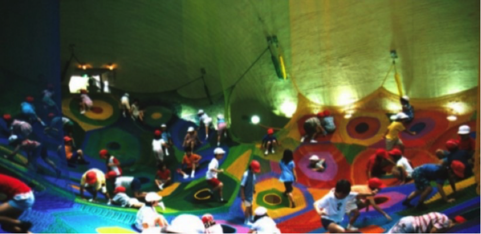 The Many Uses of Cargo Netting in Zoos, Playgrounds and Parks